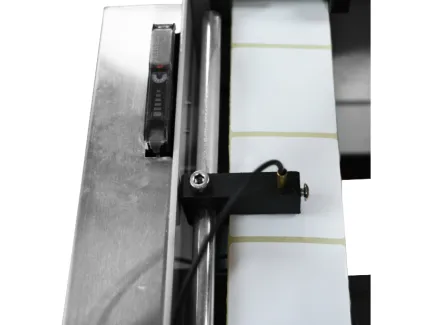 6668566f65b02_czujnik-etykiet-ylt50