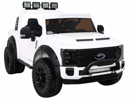 Ford Super DUTY BIAŁY