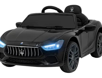 MASERATI GHIBLI CZARNY