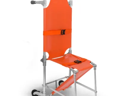 68e79e28e4127_nosze-krzeslo-skladane