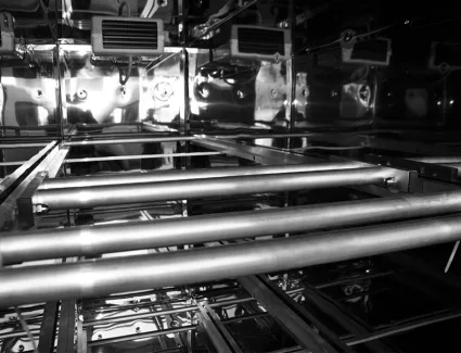 65fc016f4e86f_wnetrze-komory