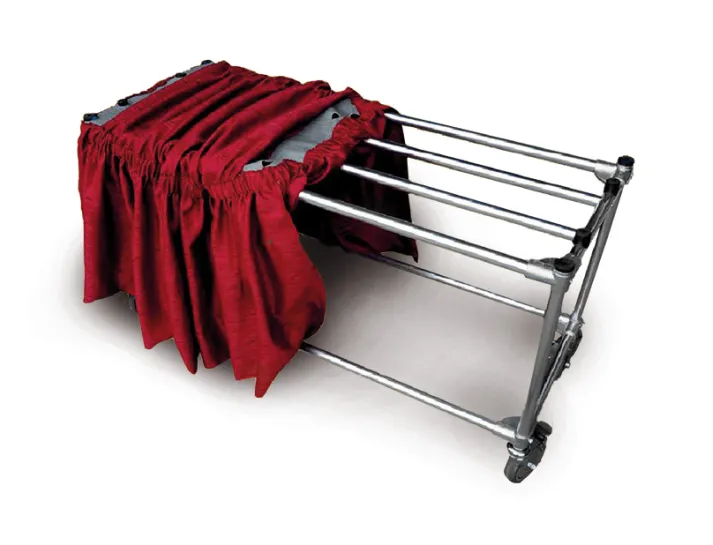 65fc0dff19590_kir-wozek-katafalk