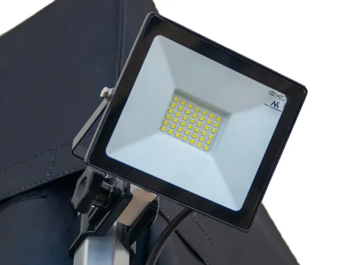 6758516392f6d_halogen