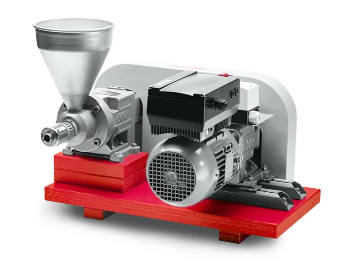 67c078a303985_prasa-do-oleju-na-zimno-fit4