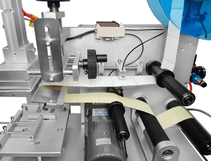 67bd7e4b68209_precyzyjna-etykieciarka